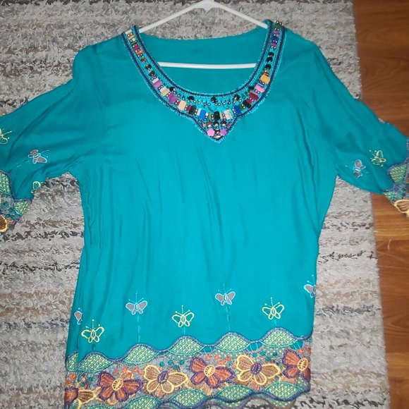 Large handmade blouse - Picture 3 of 3